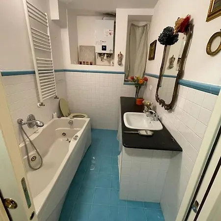 Konukevi Strada Nuova Cenova